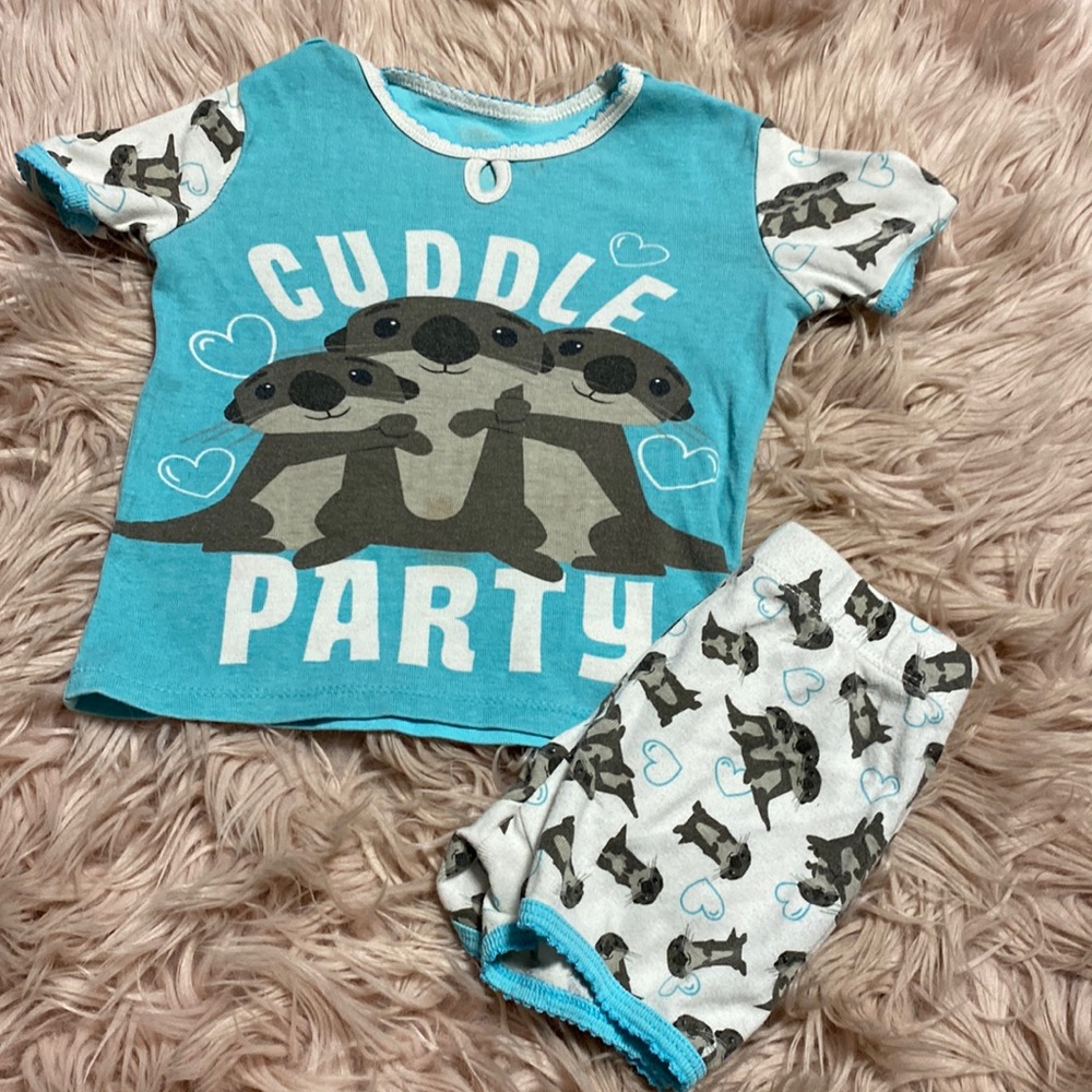 Disney Otter Cuddle Party Pjs
